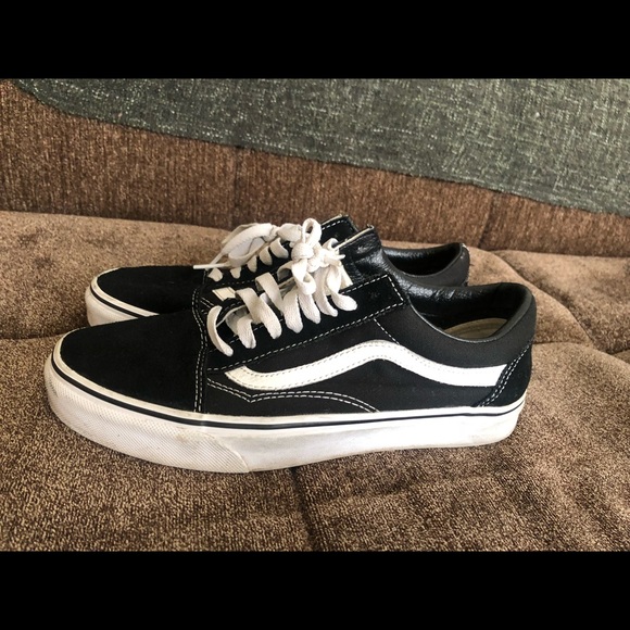 Vans Shoes - Vans old school black & white size 8 women’s